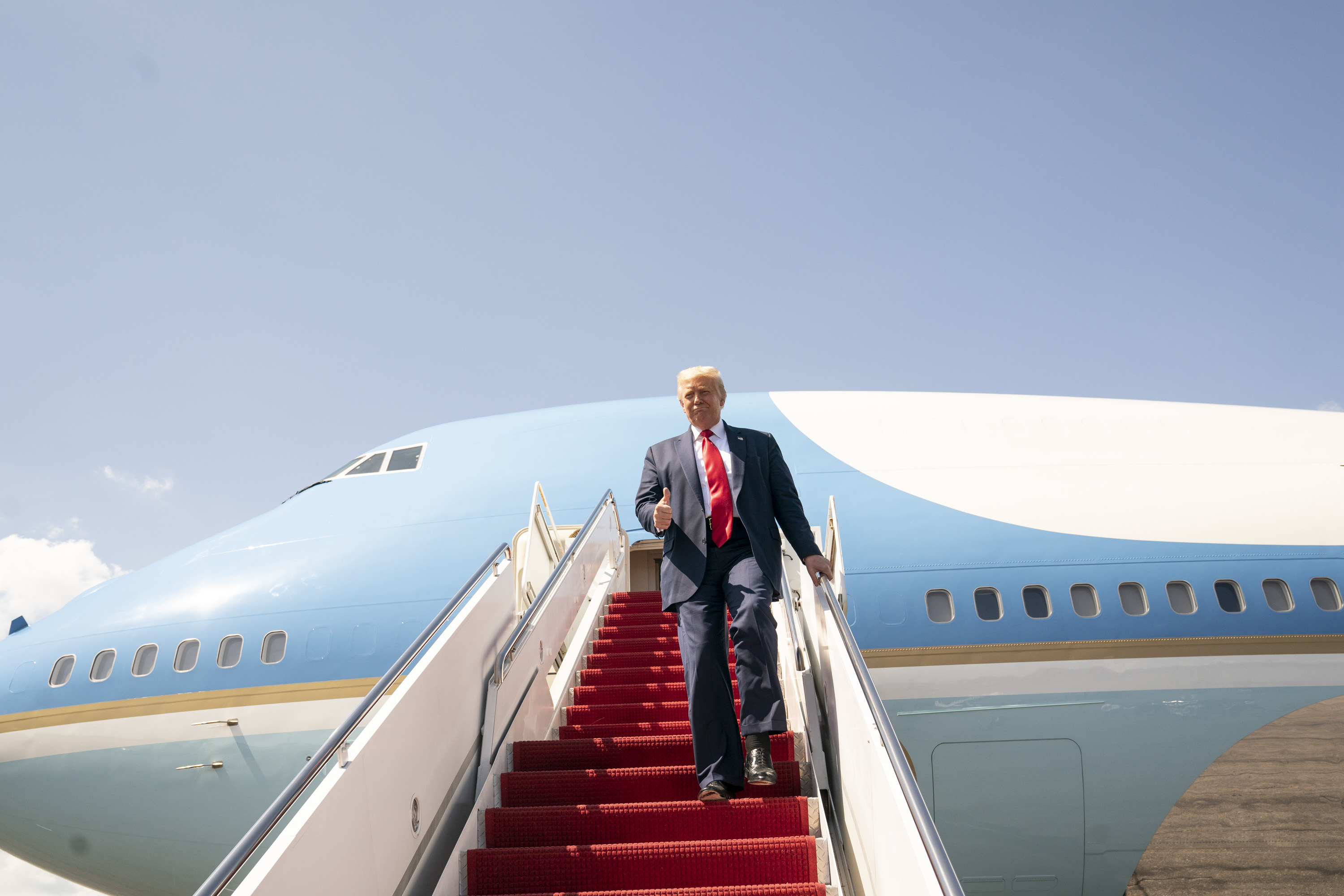 Trump Air Force One deal leaves Boeing with $1B hangover - The Air