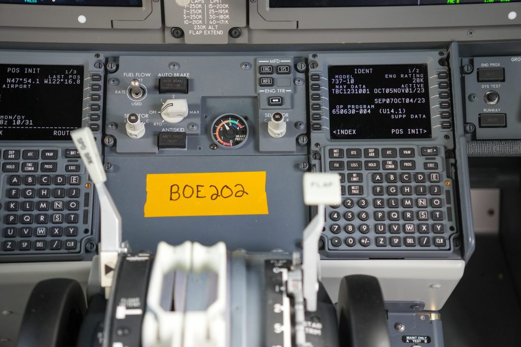 US airlines skip latest Boeing 737 Max flight‑management software amid FAA review